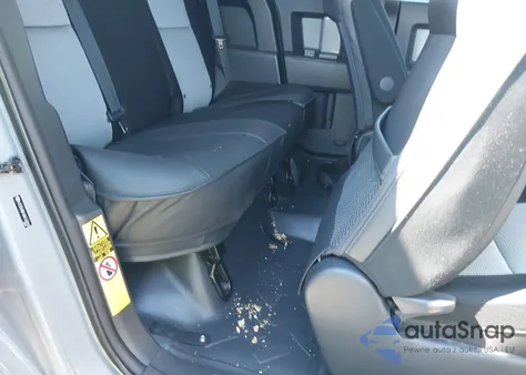 2013 Toyota Fj Cruiser z USA, uszkodzony, nr VIN JTEBU4BF6DK163005